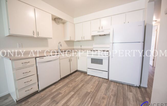 2 beds, 1 bath, 920 sqft, $1,099, Unit 29