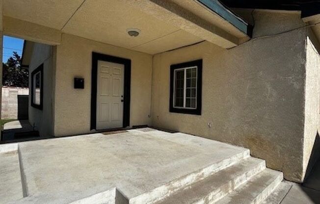 2209 CHESTER LN