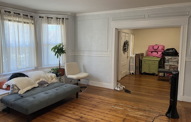 152 STRATHMORE RD