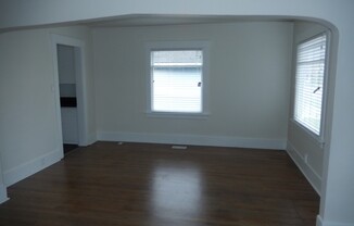 3 beds, 2 baths, $2,595