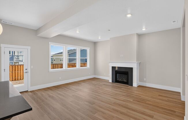4 beds, 2.5 baths, $3,400