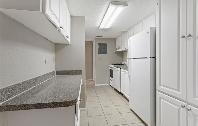 115 Oyster Bay Cir #320, Altamonte Springs, FL 32701