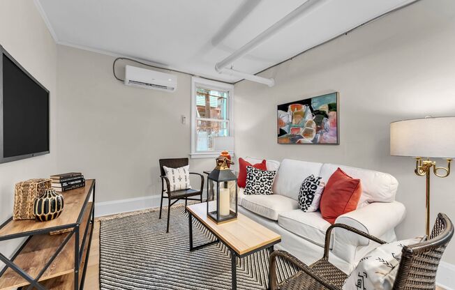 1 bed, 1 bath, 2 sqft, $1,395, Unit A3