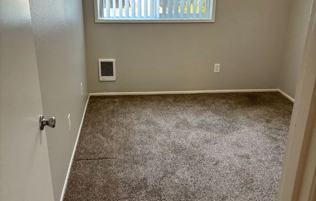 2 beds, 1 bath, 763 sqft, $1,350, Unit 2428-02