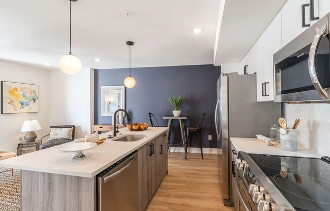 1 bed, 1 bath, 580 sqft, $1,500, Unit Unit 406