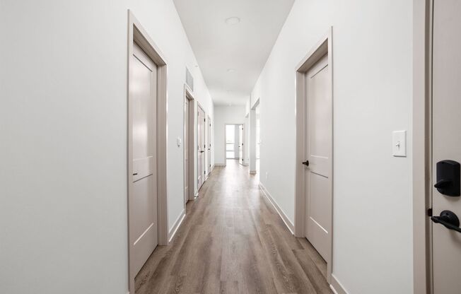 2 beds, 2 baths, 1,649 sqft, $2,785, Unit 833 W Main St #205