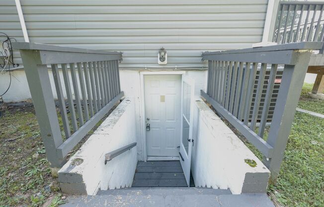 Cozy 1 BR/1 BA Apartment in Severna Park!