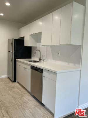 2 beds, 2 baths, 1,200 sqft, $3,695, Unit 204