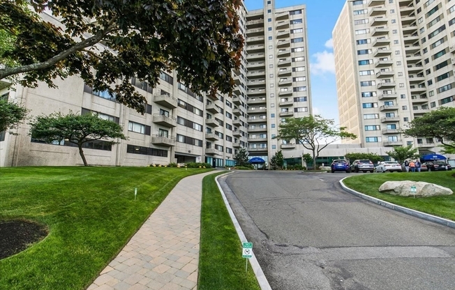 376 Ocean Ave #1005