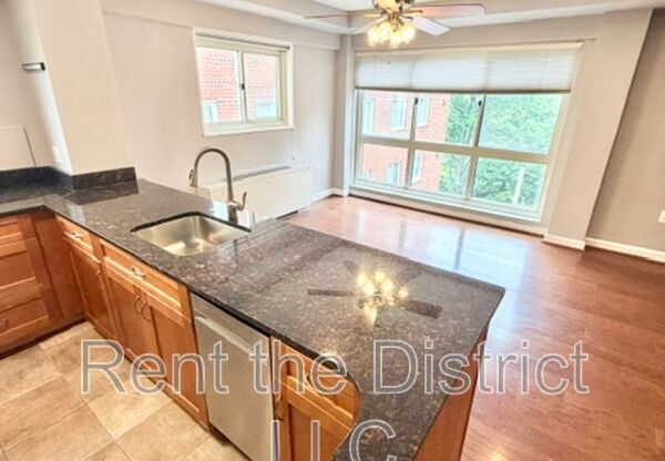 5315 Connecticut Ave NW
