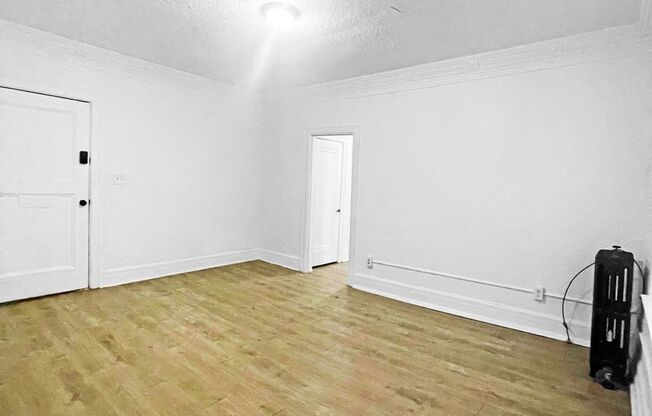 2 beds, 1 bath, 635 sqft, $1,313, Unit 108