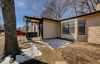 3 beds, 1 bath, $1,295