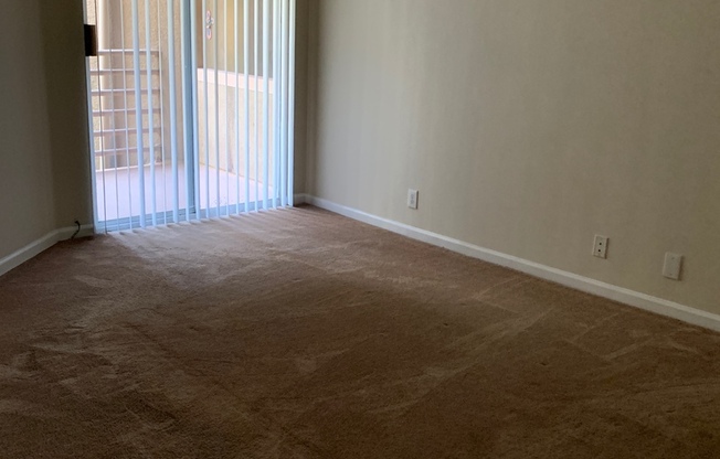 1 bed, 1 bath, 700 sqft, $2,100, Unit 211