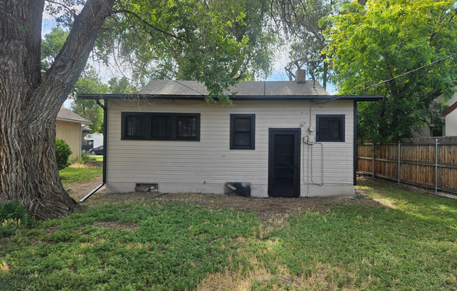 1226 VAN BUREN ST