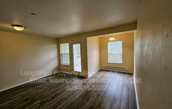 300 SE 148 AVE