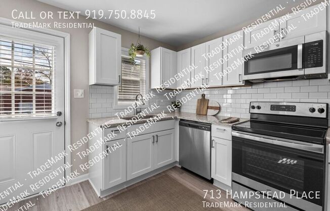 713 HAMPSTEAD PL