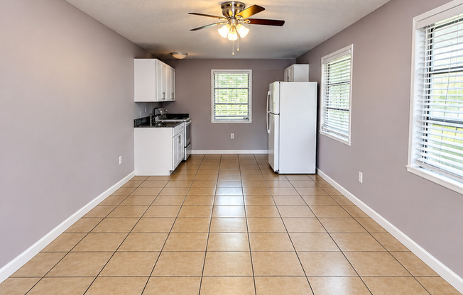 1 bed, 1 bath, $1,250, Unit Apt 2