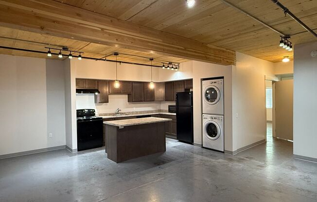 Apartment available at the Cheney Park Commons!