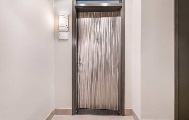 Lovely Studio-Style 1 Bedroom Condo Unit in Logan Circle!