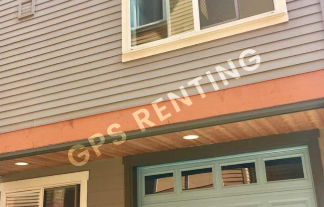 3 Bed 2.5 Bath Town Home in North Seattle