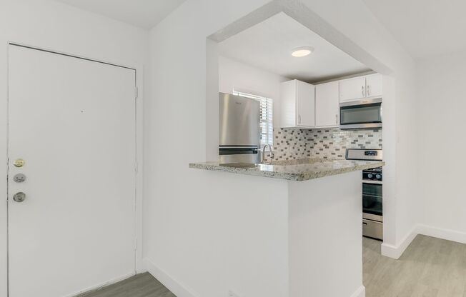 1 bed, 1 bath, 694 sqft, $1,075, Unit 226