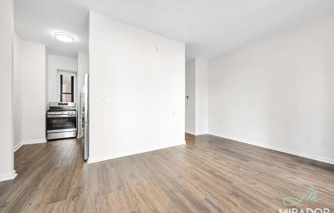 1 bed, 1 bath, $5,300, Unit 19B