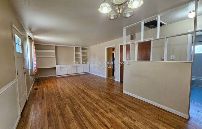 Centrally Located in Grand Junction, minutes away from CMU 4 bedroom 2 bath