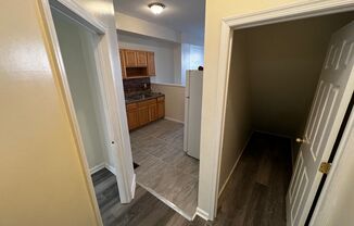 2 beds, 1 bath, $1,195, Unit 1F