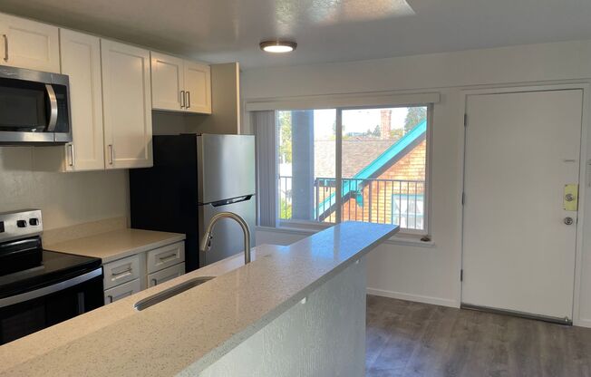 1 bed, 1 bath, 520 sqft, $2,287, Unit 16