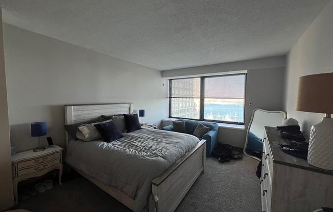 1 bed, 1 bath, 885 sqft, $3,400, Unit 17E