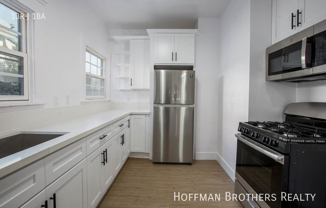1932 NEW ENGLAND ST