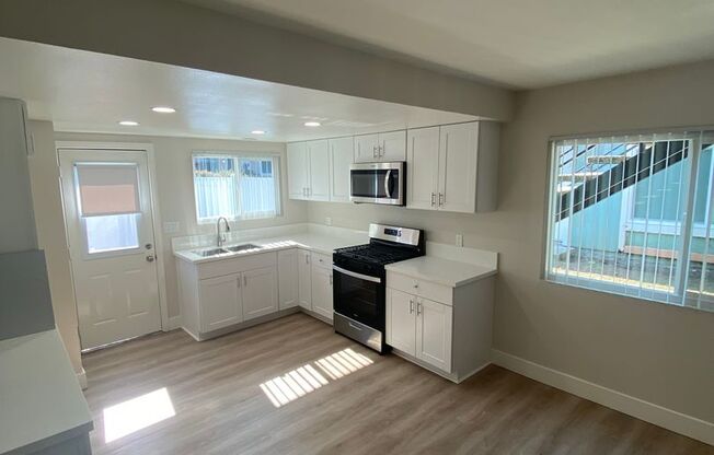 1400 Estate Dr