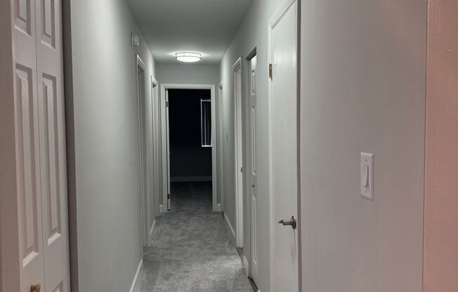 2 beds, 1.5 baths, 1,050 sqft, $2,125, Unit 3351 #302