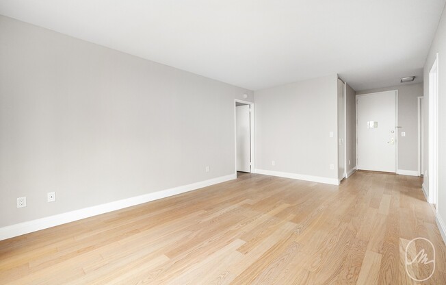 2 beds, 2 baths, 953 sqft, $7,500, Unit 21G