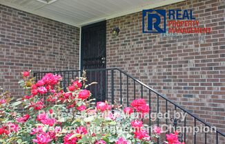 3 beds, 2.5 baths, $1,600