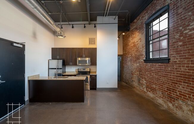 1 bed, 1 bath, $1,450, Unit 727 N. 4th St. Apt. 216