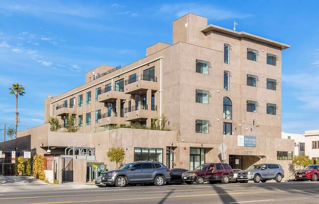 2 beds, 2 baths, 750 sqft, $2,650, Unit 308
