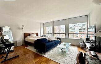 300 E 33 ST