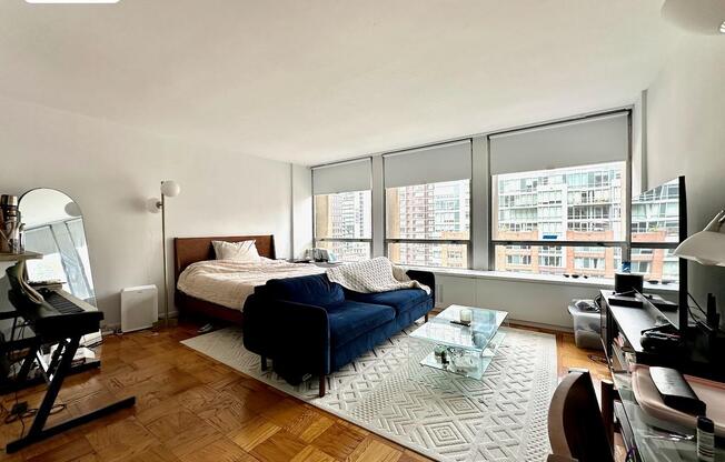 330 EAST 33RD ST