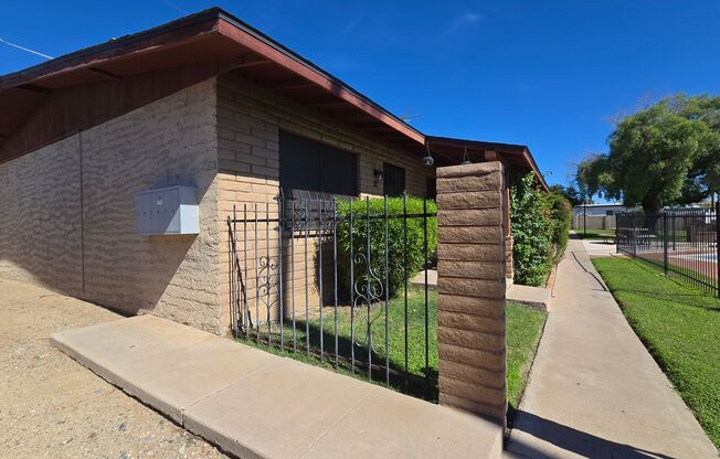Gorgeous Town Home 7 Minutes away from Piestewa Peak Mesquite Trailhead