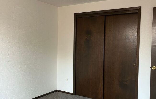 3 beds, 1 bath, $1,800