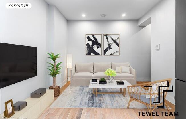526 W 139 ST
