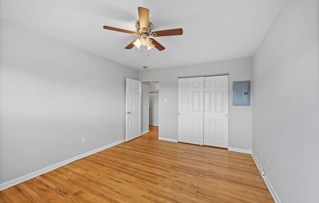 1 bed, 1 bath, 700 sqft, $1,000, Unit I5 (1BR)