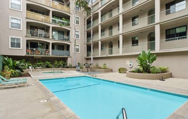 2 beds, 2 baths, $2,695, Unit 1