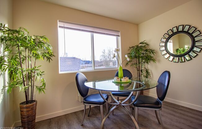 2 beds, 2 baths, 968 sqft, $1,675