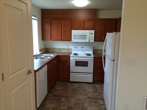 3 beds, 2 baths, 1,093 sqft, $1,850, Unit 201B