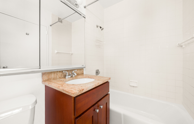 Studio, 1 bath, 400 sqft, $3,400, Unit 20BB