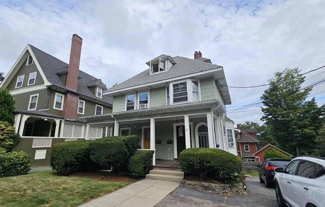 21 CHASE ST