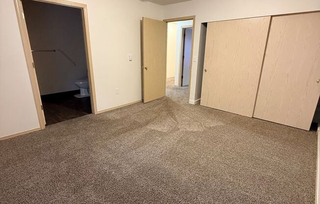 2 beds, 2 baths, 1,120 sqft, $1,695, Unit 3754