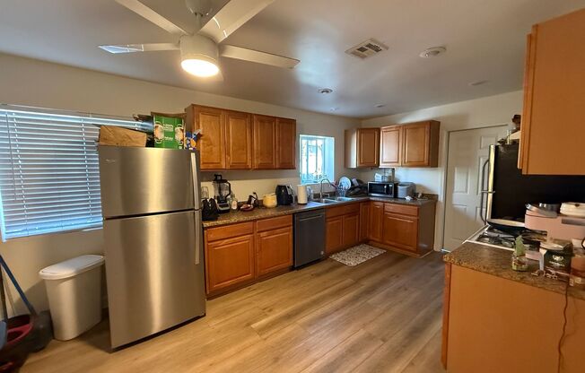 5BD 3 BA with a Great Yard!